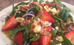 Strawberry Spinach Salad with Poppyseed Dressing